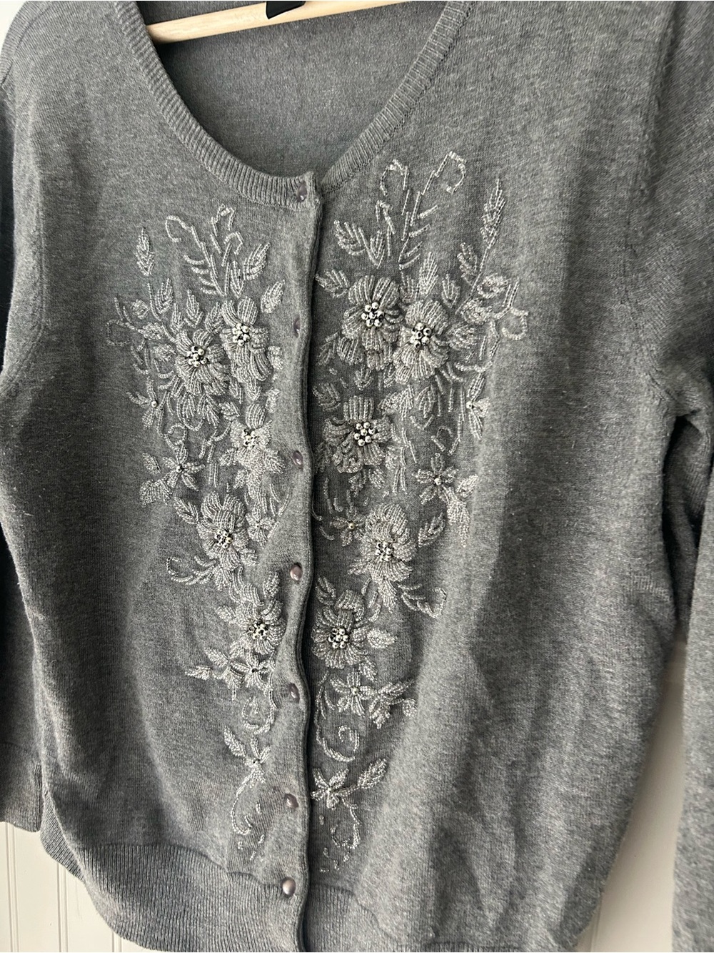 Y2K Spense Large Gray Embroidered Beaded Button Front Cardigan - Picture 3 of 9